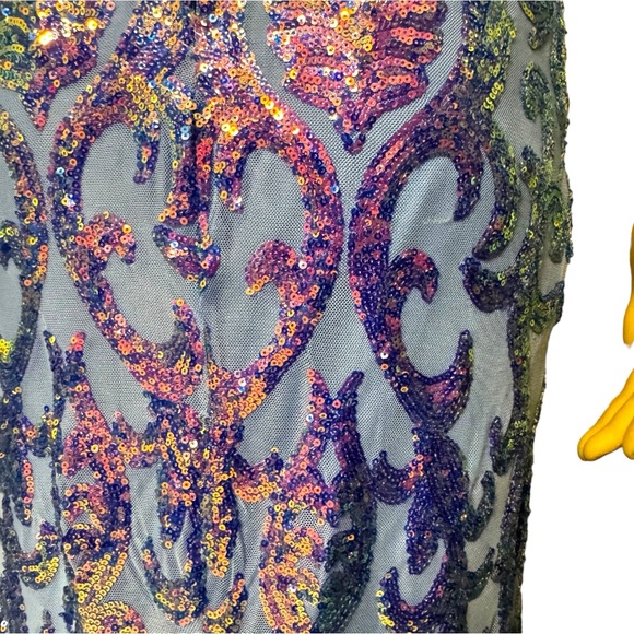 B. Darlin Square Neck Strappy Back Long Gown Iridescent Sequins NWT - Picture 15 of 17